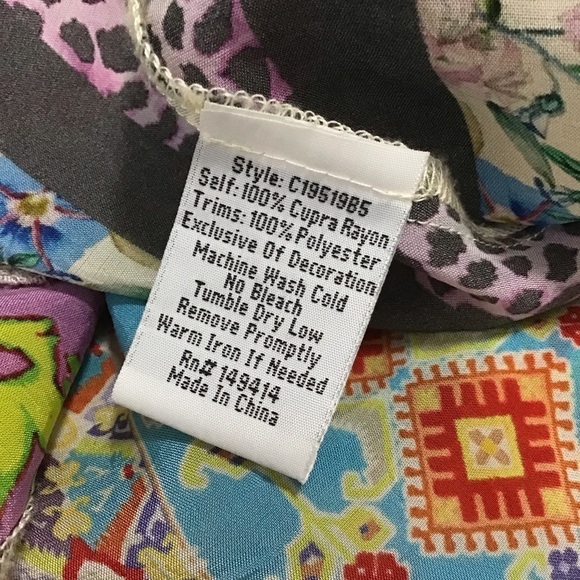 Johnny Was Floral Mixed Medai Split Neck Scallop Hem Georgette Blouse Size Small - Picture 10 of 11